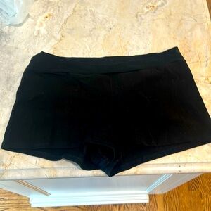 Capezio Dance shorts - size XL